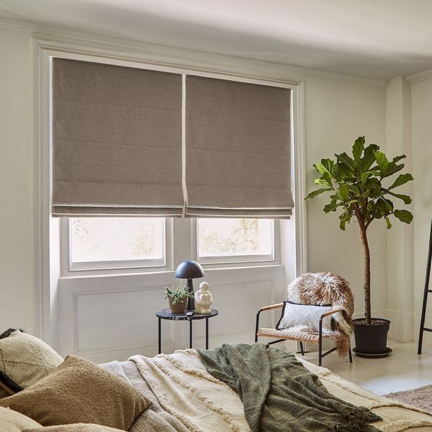 abigail ahern sulby brush roman blinds in bedroom