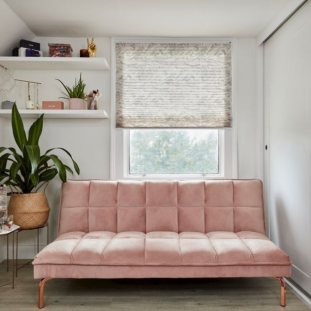 aj odudus quartz pink grey pleated blinds in living room with pink sofa