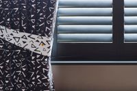 vapour obsidian tie backs