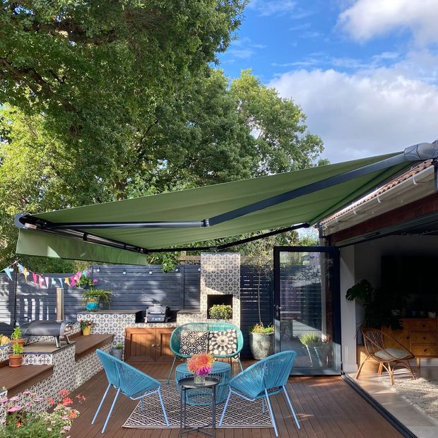 pique lichen awning video