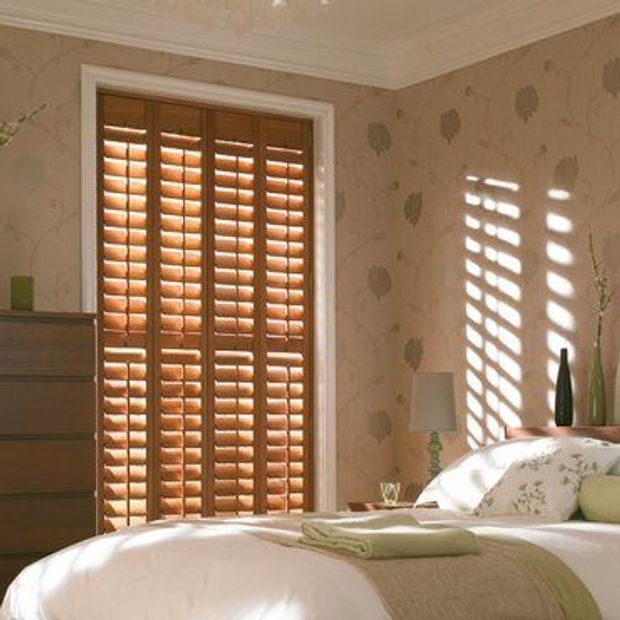 Roomset---french-oak-shutter