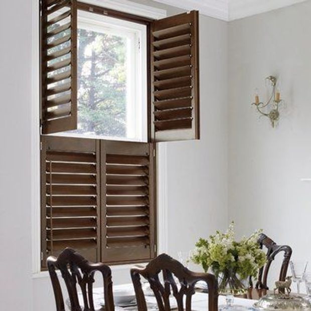Roomset---old-teak-shutter