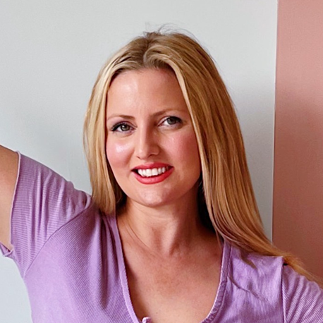 Stasia Buckle - Content Creator 